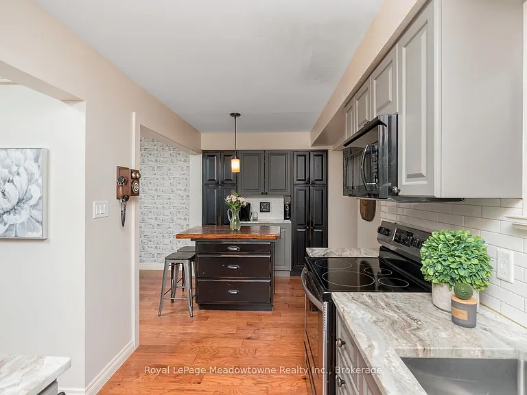 784 Graham Bell Ct — Photo 10