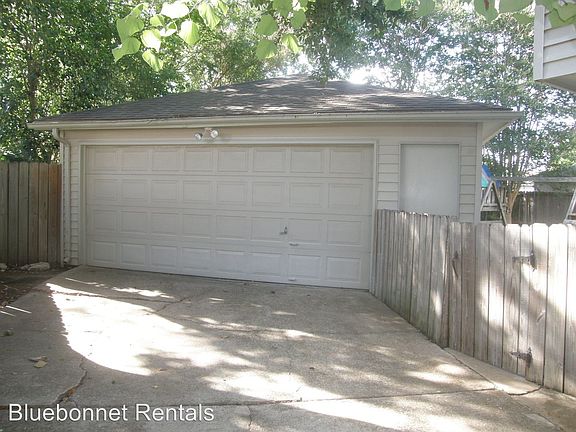 5th image of 2718 Pepper Wood Dr