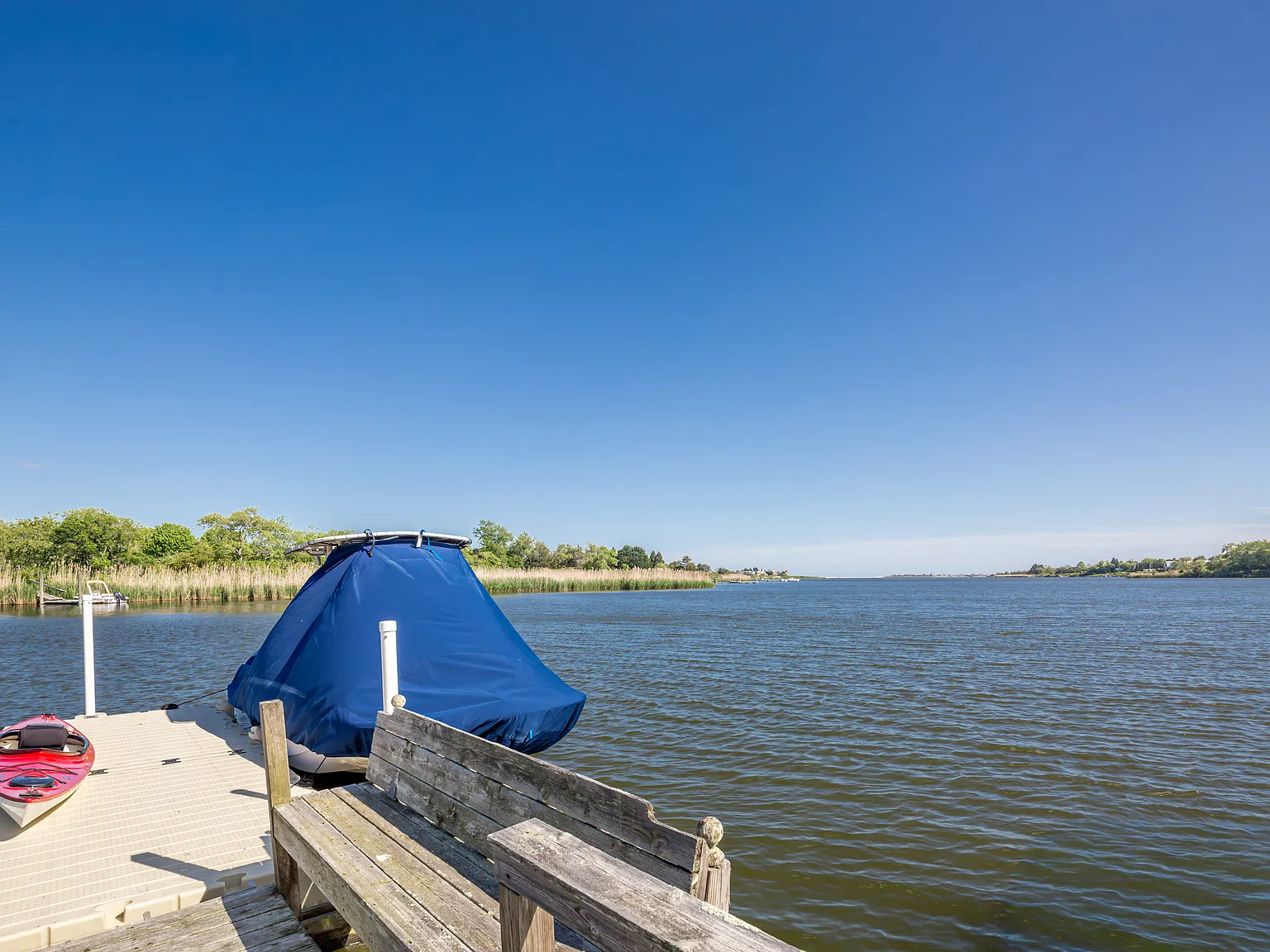 Mecox Bay Waterfront Retreat with Private Dock — Photo 2