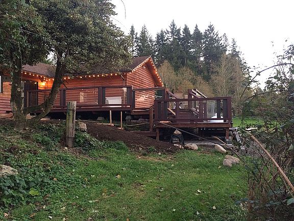 5th image of 2426 66th Ave NE