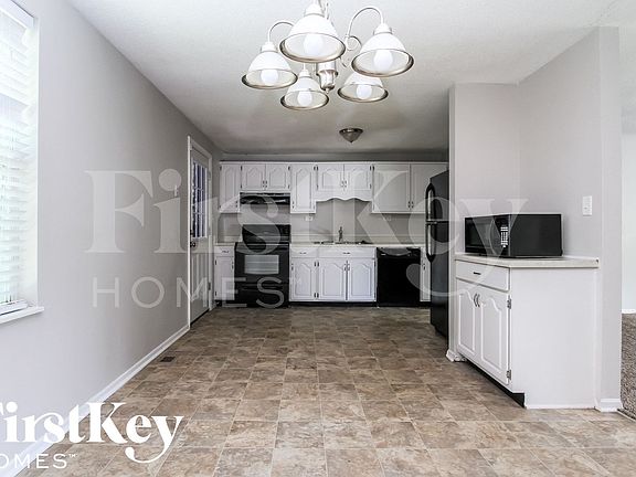 3rd image of 1702 Arley Dr