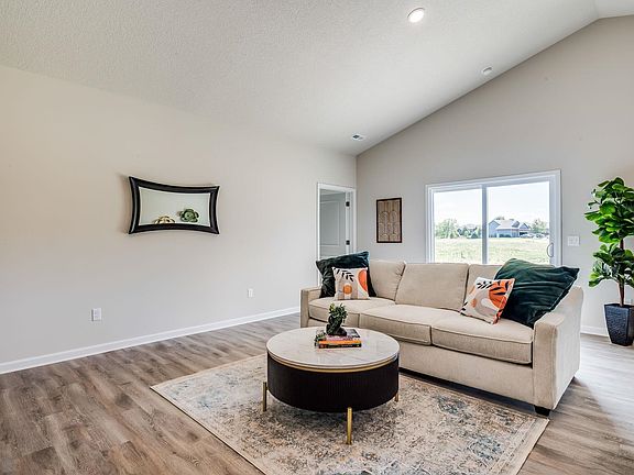 5th image of 2872 S Maize Rd