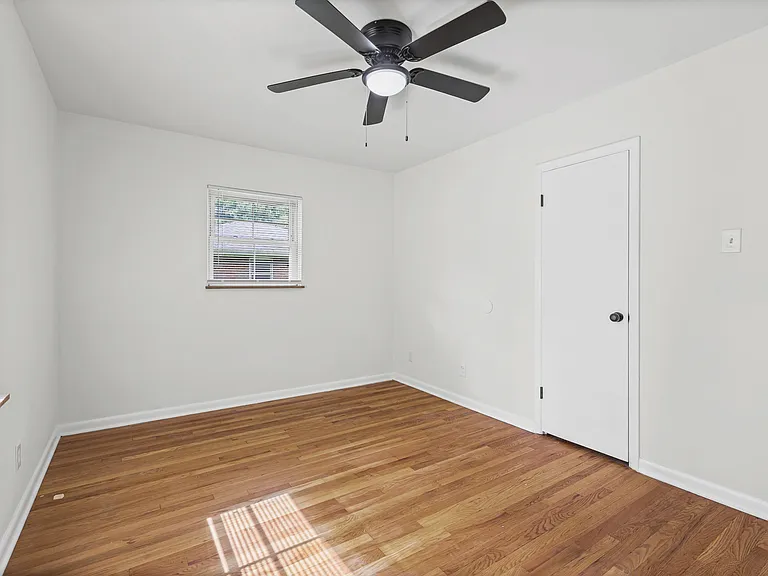 10325 Lookaway Dr — Photo 18