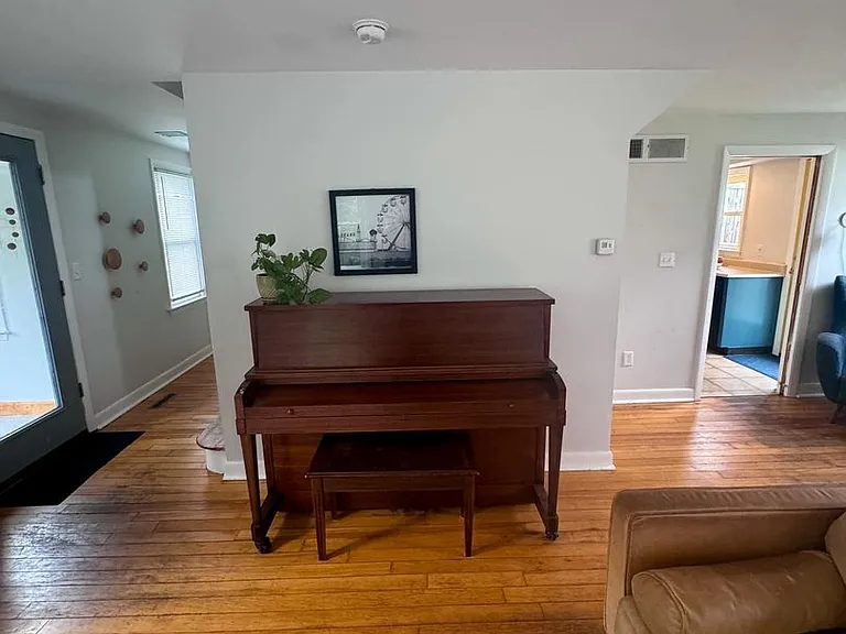114 Columbia Ave — Photo 20
