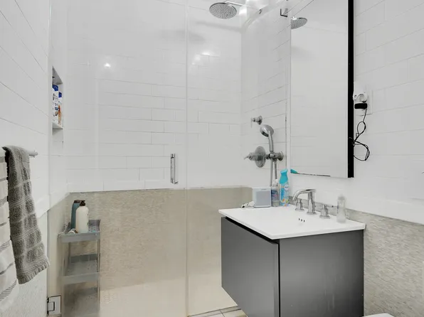 310 East 46th Street image 5 of 6