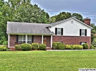 26029 Hunter Gates Rd, Lester, AL 35647