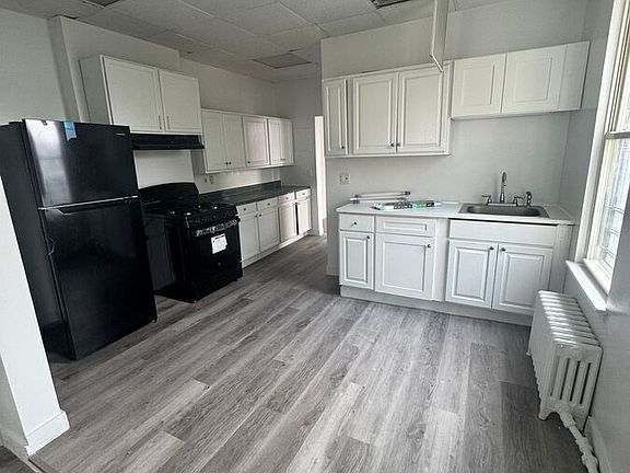 3rd image of 111 Morningside Ave APT 3S