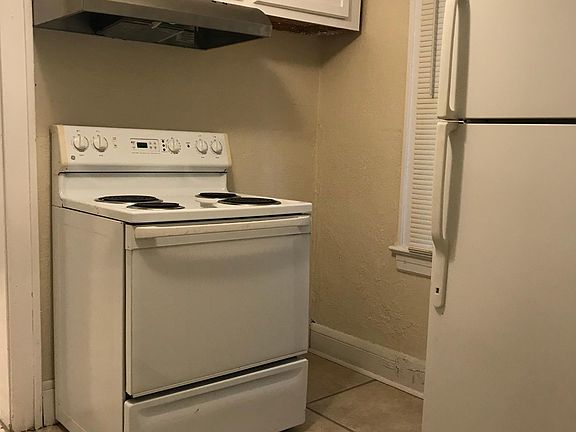 4th image of 2126 Spires Ave
