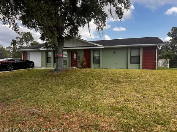 231 Rhapsody Ave, Lake Placid, FL 33852
