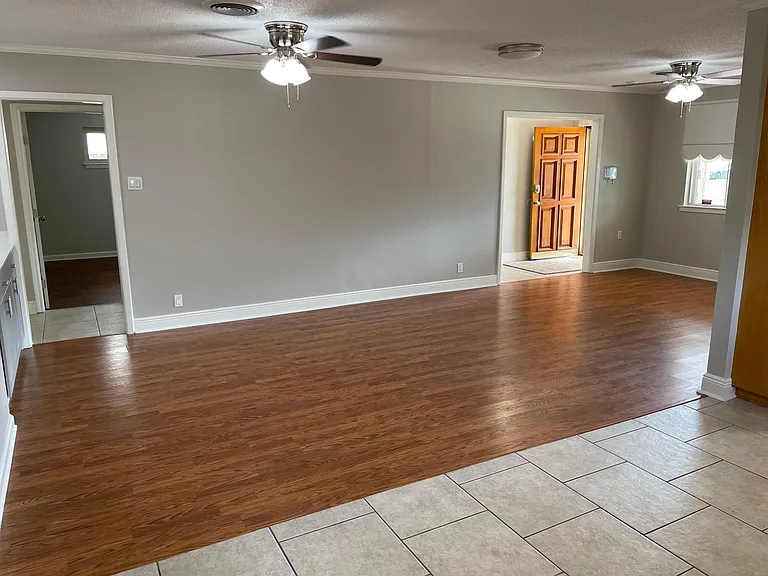 2204 Indiana Ave — Photo 19