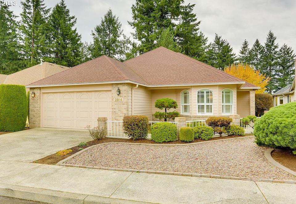 1st image of 2814 SE Baypoint Dr