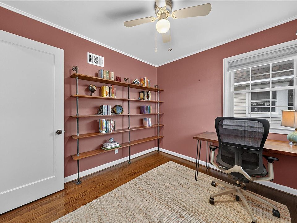 2331 Rowland Ave, photo 20