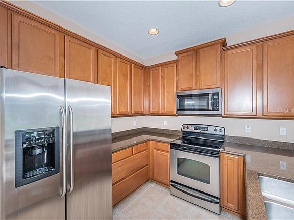 3rd image of 6910 47th Ln N