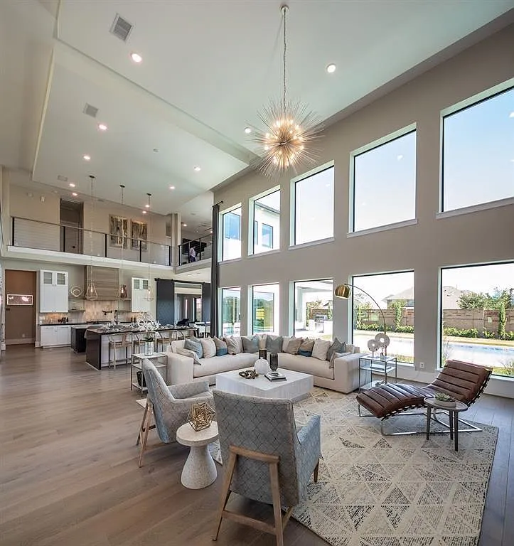 5 bed, 6.5 bath, 5818 sqft, $12,000 — Photo 4