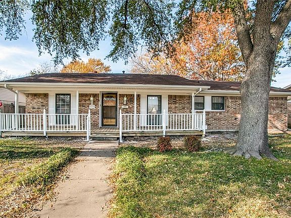 2nd image of 1013 Briar Way