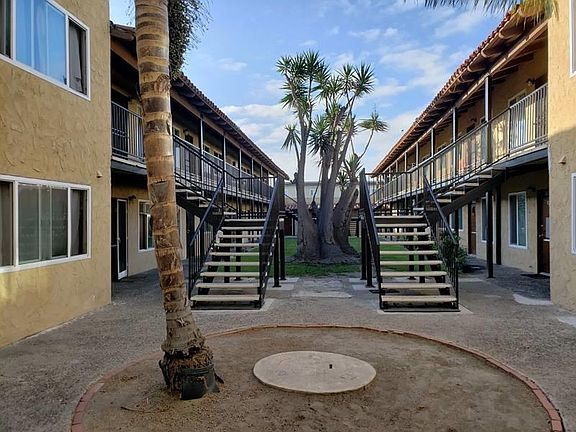 2nd image of 291 Avocado St #1X1-2395