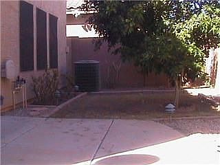 4th image of 2110 E Spruce Dr