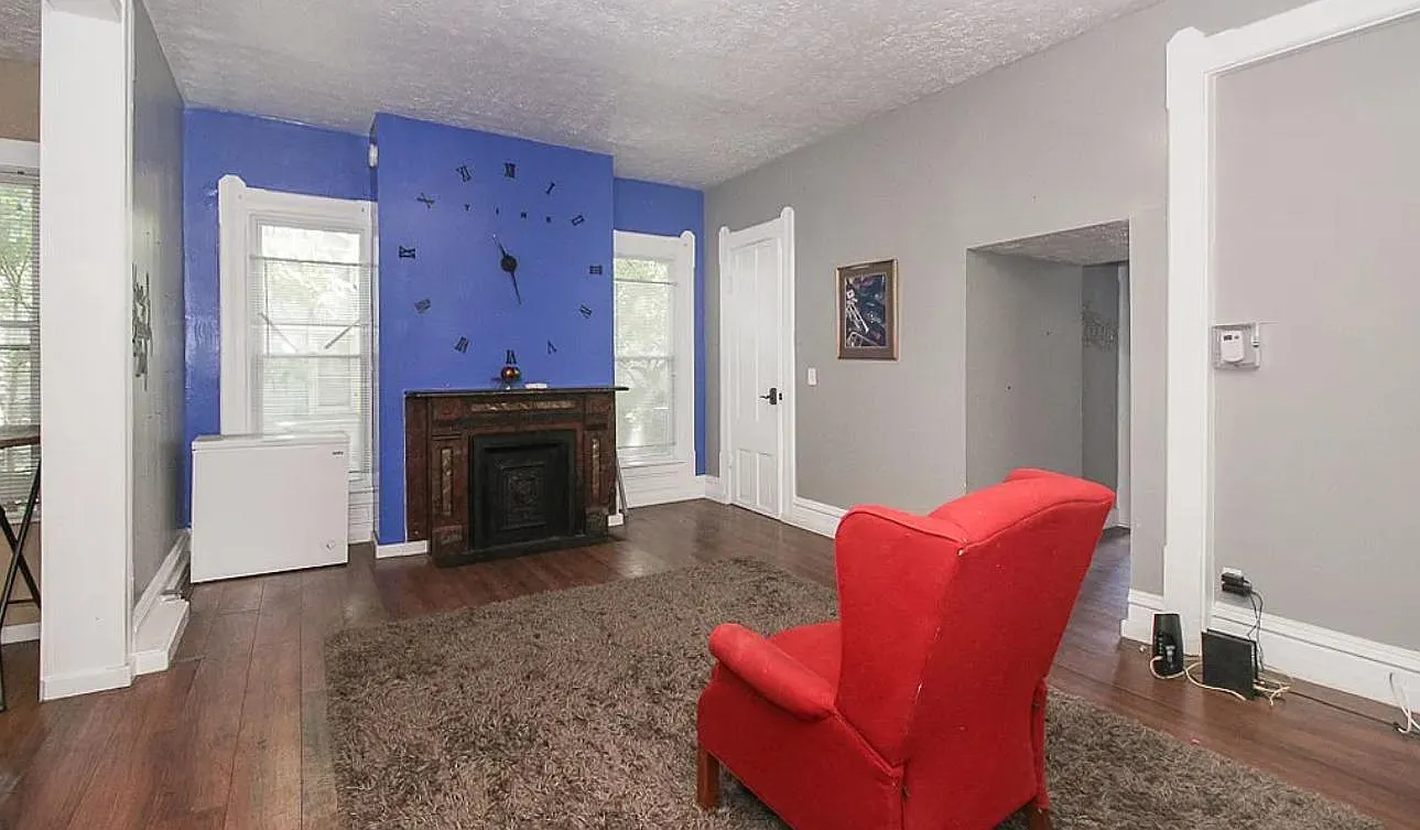 10 bed, 3006 sqft, $3,000 — Photo 1