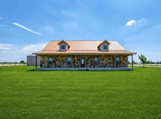 1872 County Road 329, Era, TX 76238