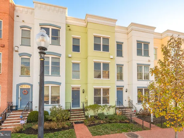 914 3rd St SE, Washington, DC 20003