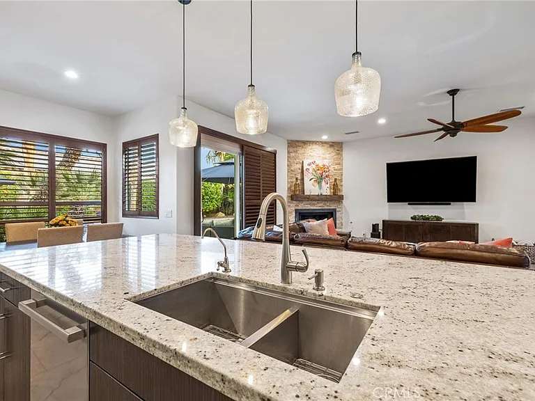 44450 Grand Canyon Ln — Photo 4