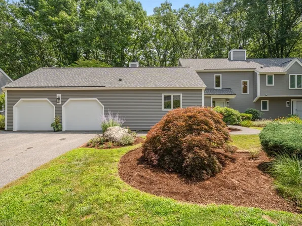 3 Steepletree Ln Unit 3, Wayland, MA 01778