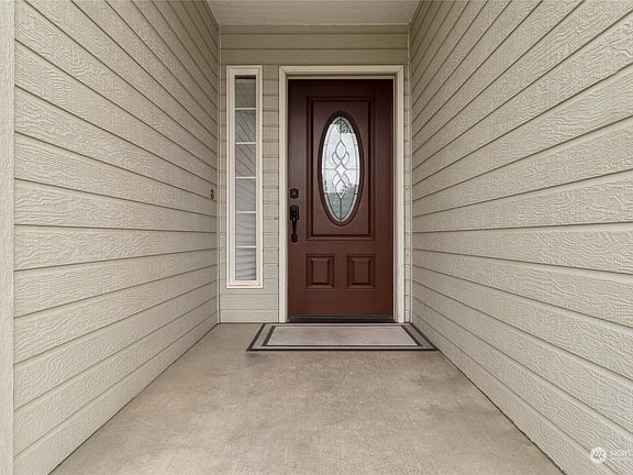 2nd image of 719 SE Mockingbird Drive