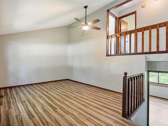 5th image of 2834 SW Glenside Ct