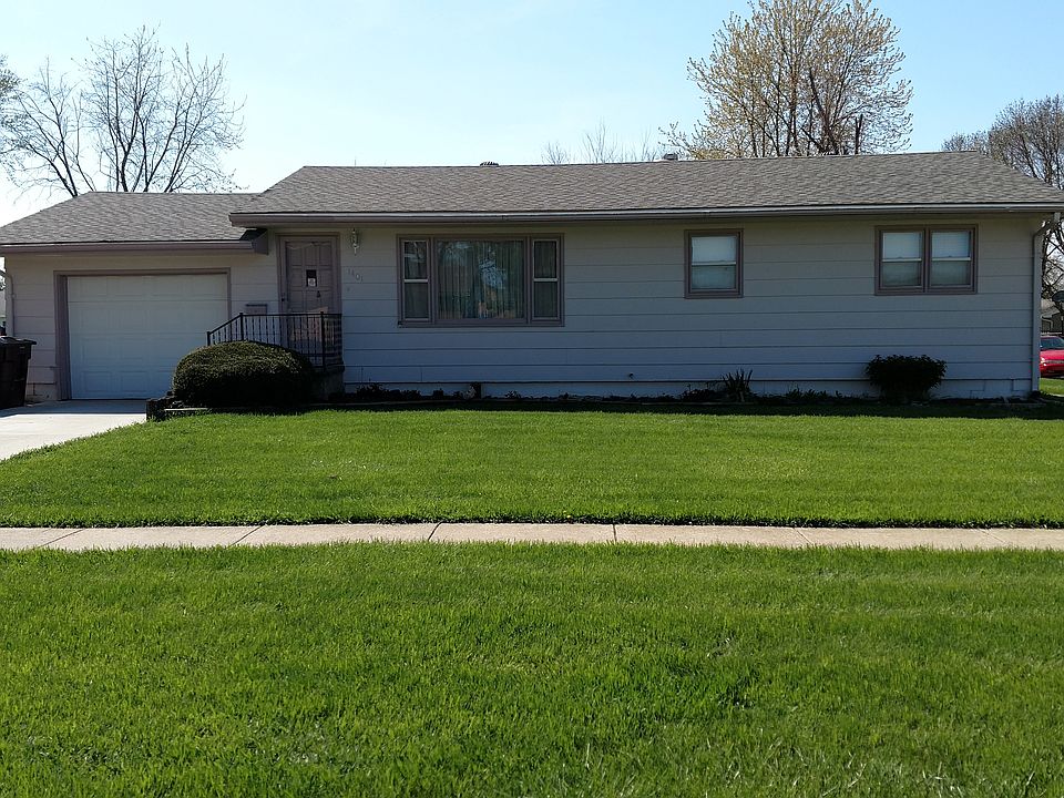 1st image of 1401 3rd Ave