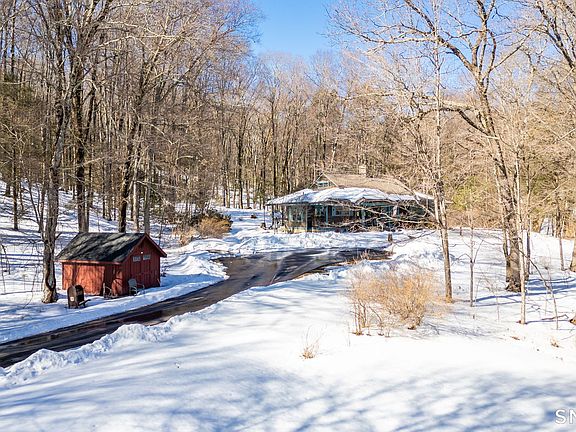 4th image of 125 Firetown Road