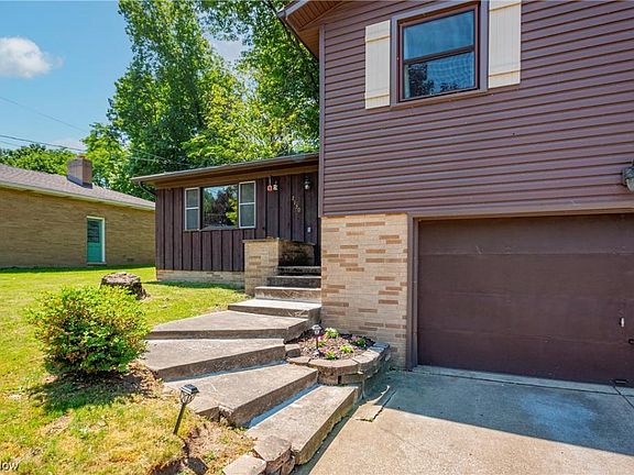 3rd image of 2130 Wedgewood Dr