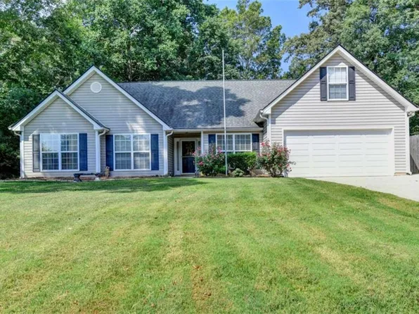 3143 Centurion Dr, Gainesville, GA 30506