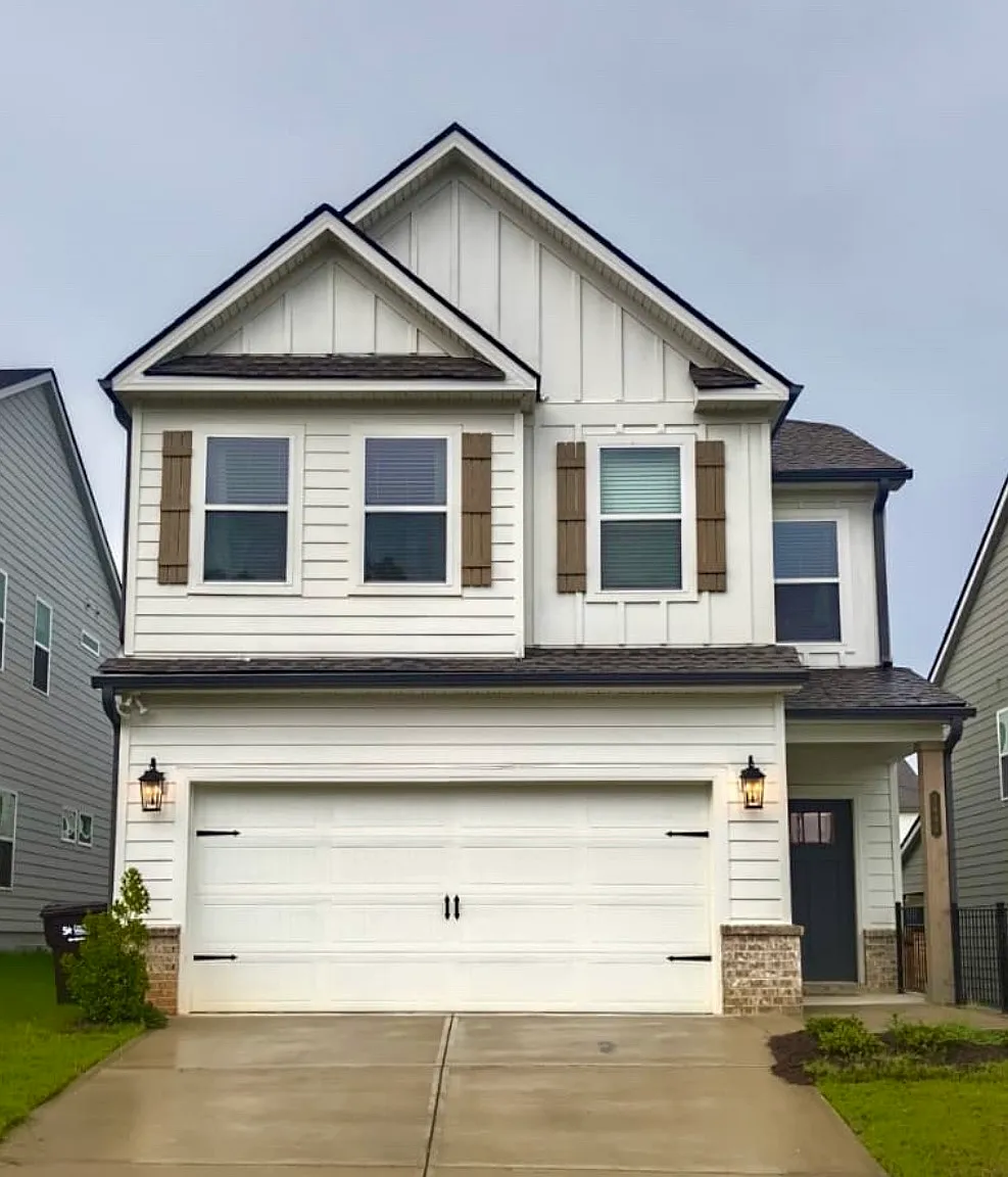 4 bed, 3.5 bath, 2288 sqft, $3,000 — Photo 1
