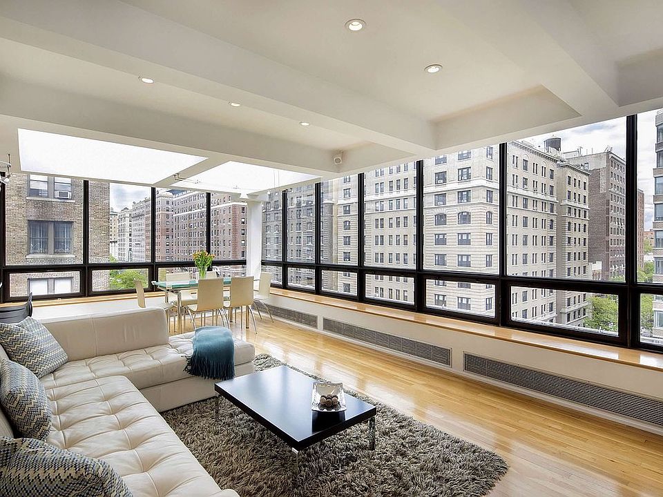 1st image of 250 W 88th St Unit Penthouse 803