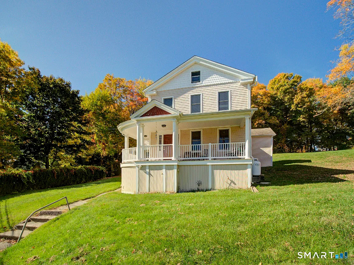 3 bed, 1.0 bath, 1686 sqft, $3,500 — Photo 1
