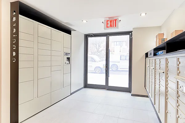 Rented by Living New York | media 9