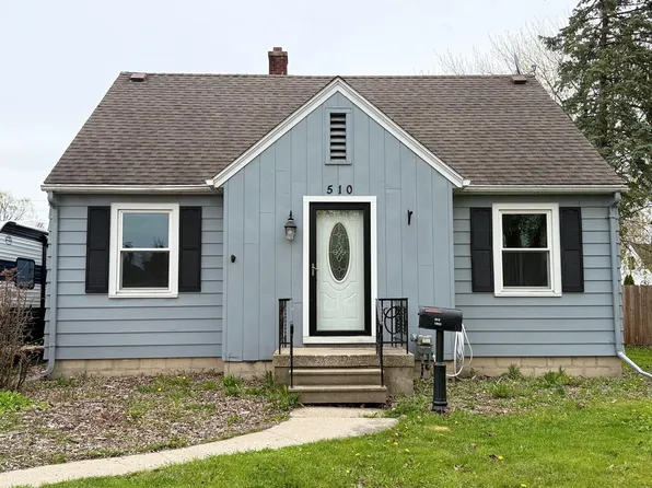 510 Webb Dr, Bay City, MI 48706