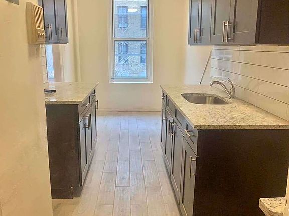 2nd image of 520 W 218th St #2FF