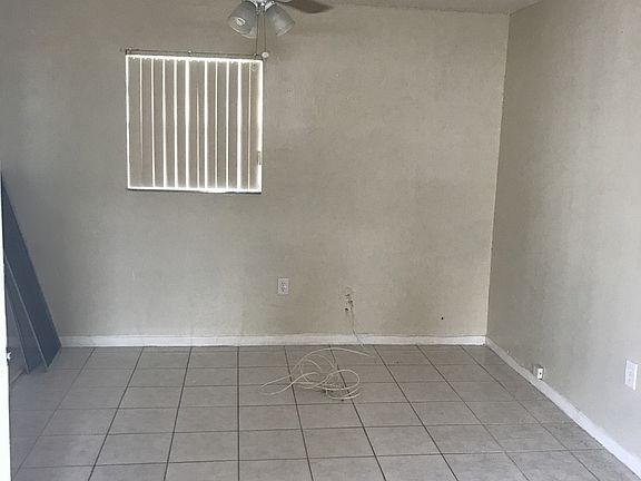 3rd image of 210 NE 35th Ct