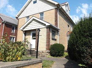 2nd image of 412 W Dubois Ave