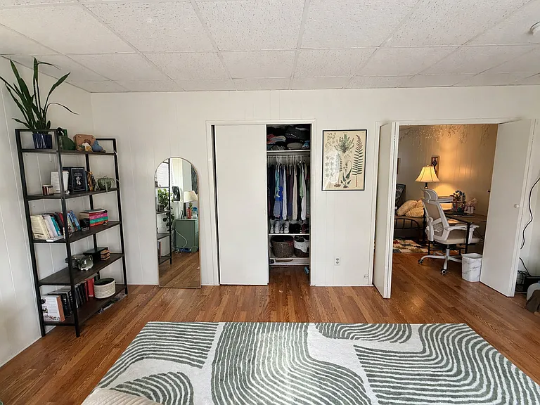 218 E State St #3 — Photo 4
