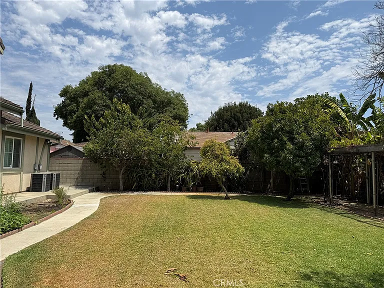 10026 Green St — Photo 15
