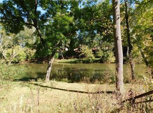 661 Poca River Rd S, Poca, WV 25159