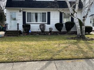 16008 Mendota Ave, Maple Heights, OH 44137