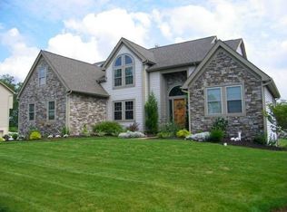 143 Southridge Dr, Cranberry Township, PA