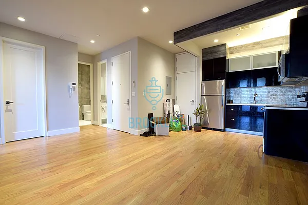 Rented by null | media 38