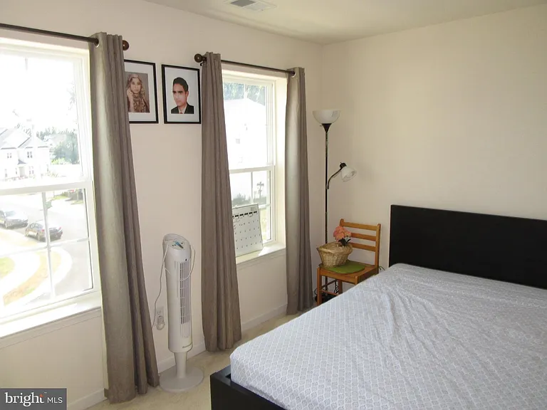544 Liam Pl — Photo 19