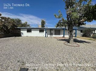 1424 Thomas Dr, Las Cruces, NM 88001
