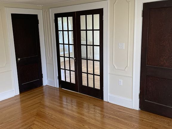 Living Room / TV Room
