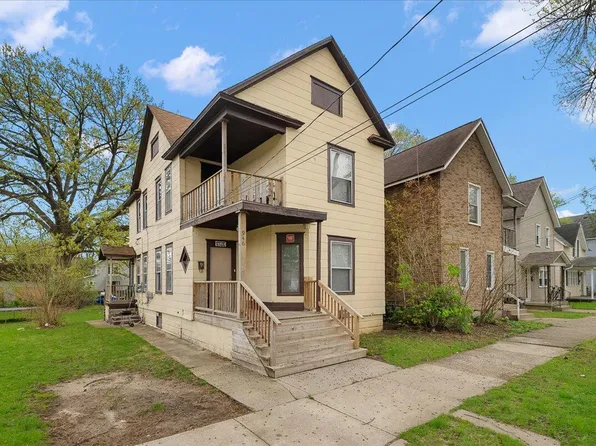 946 McReynolds Ave NW, Grand Rapids, MI 49504